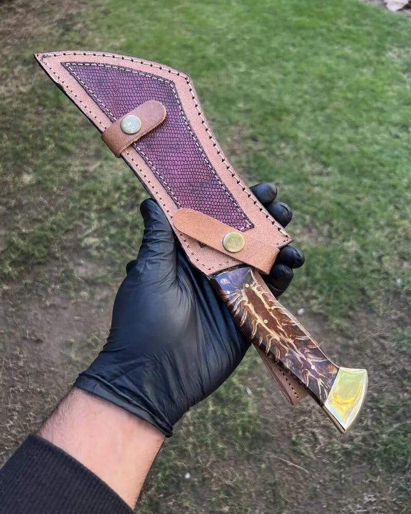 Handmade Damascus Steel Knife: Resin Wood Handle, Leather Sheath