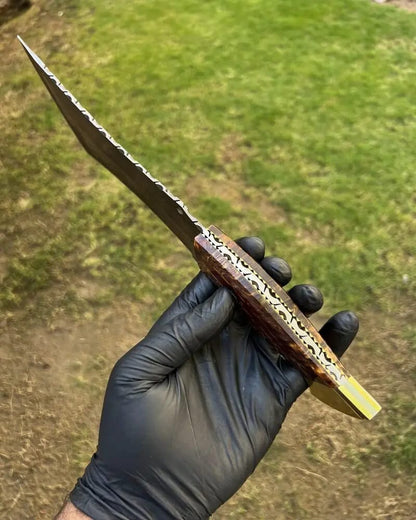 Handmade Damascus Steel Knife: Resin Wood Handle, Leather Sheath