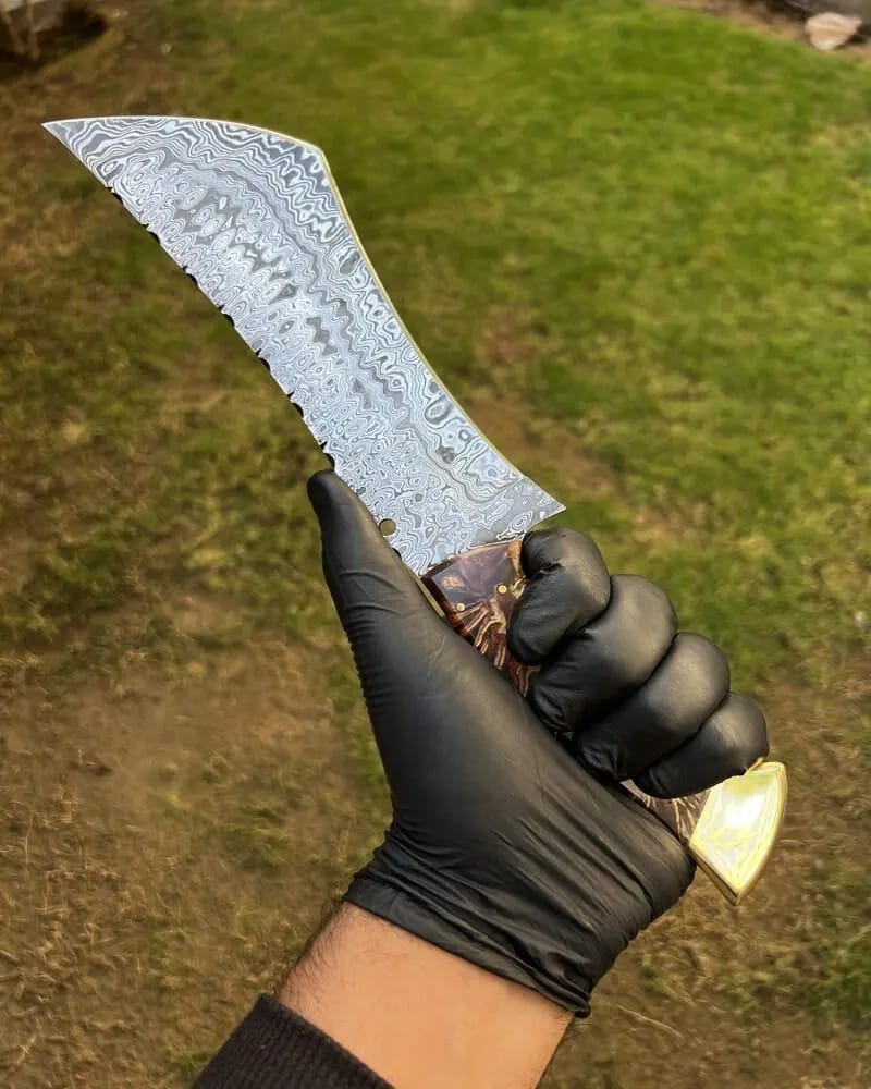 Handmade Damascus Steel Knife: Resin Wood Handle, Leather Sheath