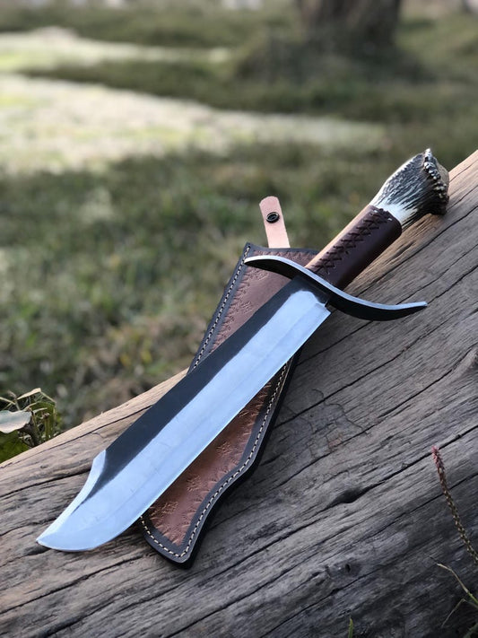 Custom Fixed-Blade Bowie Hunting Knife – Stag Antler & Leather Handle