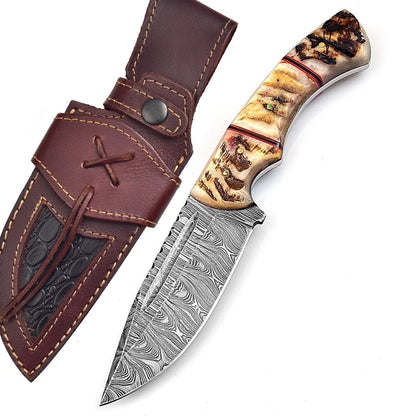 Handmade Damascus Steel Hunting Knife with Ram Horn Handle