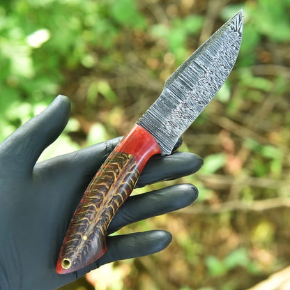 Handmade Damascus Steel EDC Knife with Pinecone Resin Handle