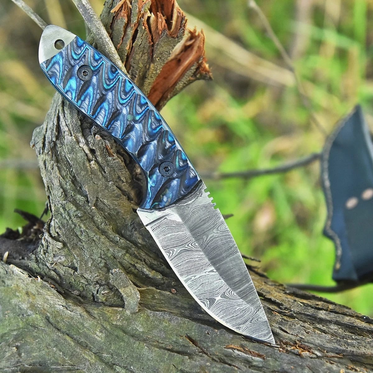 Handmade Damascus Steel EDC Knife with Textured Blue G10 Handle