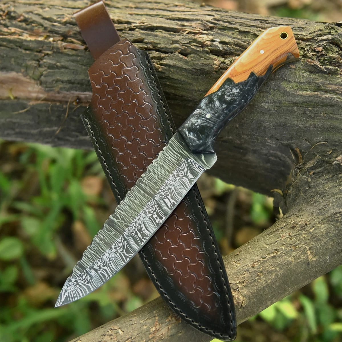 Handmade Damascus Steel Knife with Black Resin Wood Handle