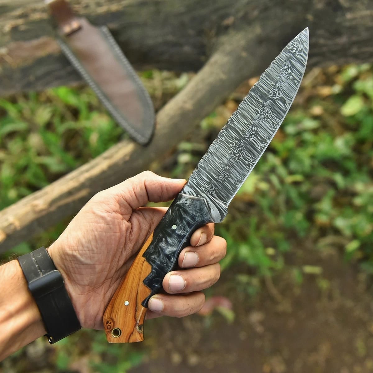 Handmade Damascus Steel Knife with Black Resin Wood Handle