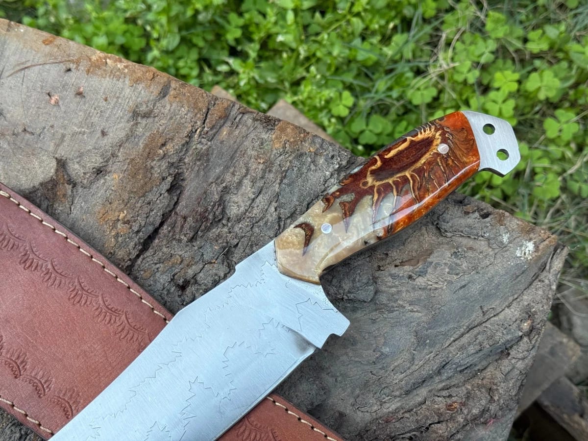 Custom Handcrafted Bowie Knife – Resin & Burl Handle with Sheath